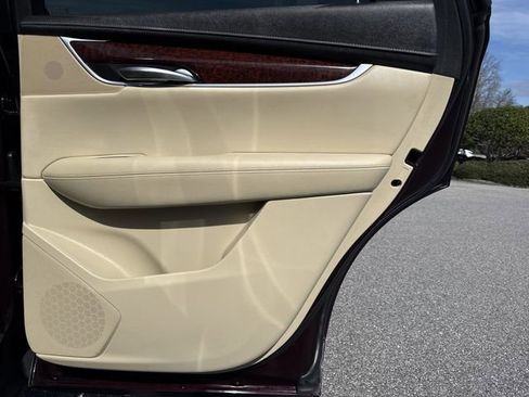 Used 2017 Cadillac XT5 Premium Luxury image 34