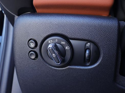 Used 2024 MINI Cooper S FWD image 21