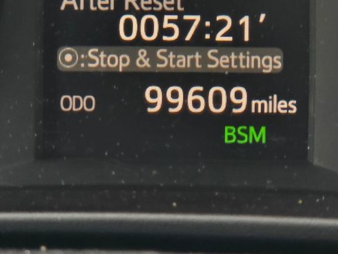 Used 2017 Toyota Highlander XLE AWD/4WD image 42