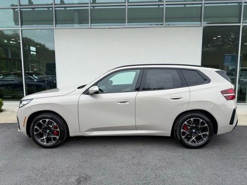 New 2025 BMW X3 xDrive30i w/ Premium Package image 2