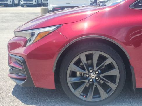 Used 2023 Toyota Corolla SE FWD image 5
