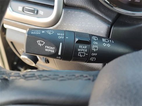 Certified 2018 Jeep Grand Cherokee Limited image 28