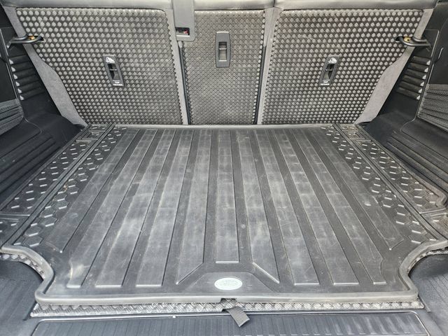Used 2020 Land Rover Defender 110 SE AWD/4WD image 26