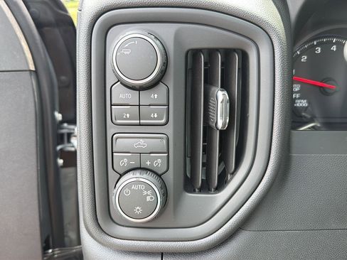 New 2026 Chevrolet Silverado 1500 Custom Trail Boss AWD/4WD image 19