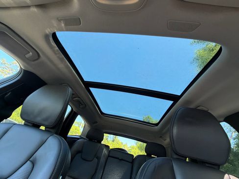 Used 2023 Volvo XC60 B5 Ultimate image 27