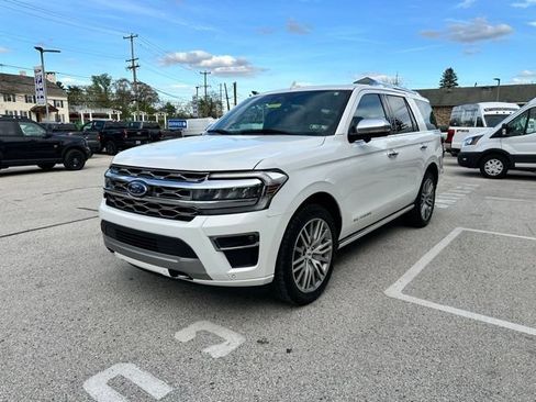 Certified 2022 Ford Expedition Platinum AWD/4WD image 5