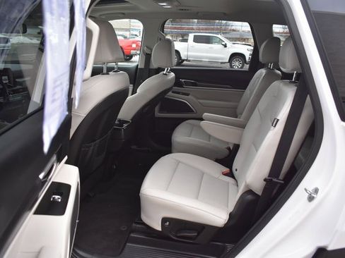 Used 2023 Kia Telluride S w/ S Sunroof Package image 35