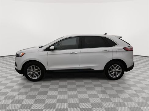 Used 2024 Ford Edge SEL image 8