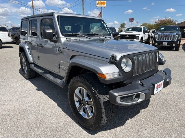 Used 2018 Jeep Wrangler Unlimited Sahara AWD/4WD image 3