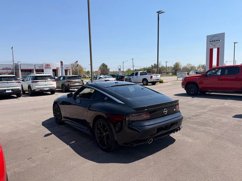 Used 2024 Nissan Z Performance w/ Floor Mat Package image 5