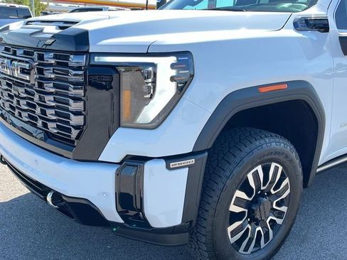 New 2026 GMC Sierra 2500 Denali Ultimate w/ Max Trailering Package AWD/4WD image 10