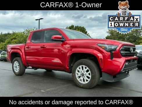 Used 2026 Toyota Tacoma SR5 AWD/4WD image 3