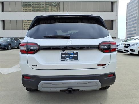 New 2025 Honda Pilot TrailSport image 5