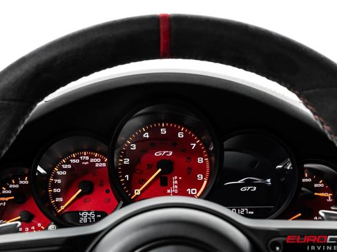 Used 2019 Porsche 911 GT3 RWD image 29