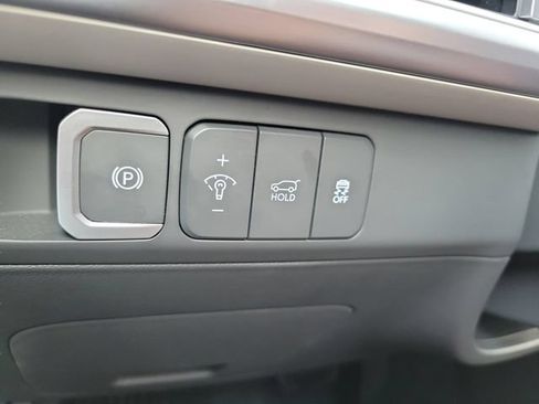 Used 2026 Hyundai Santa Fe SEL AWD/4WD image 32