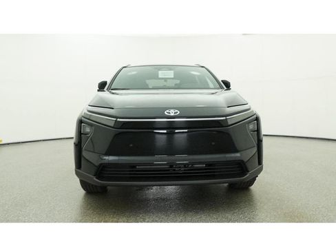 New 2026 Toyota bZ FWD image 31