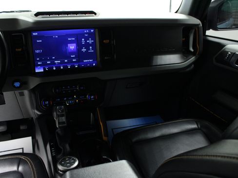 Used 2023 Ford Bronco Badlands AWD/4WD image 19