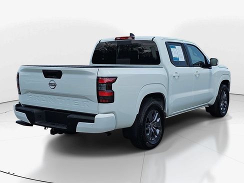 Used 2025 Nissan Frontier SV RWD image 6