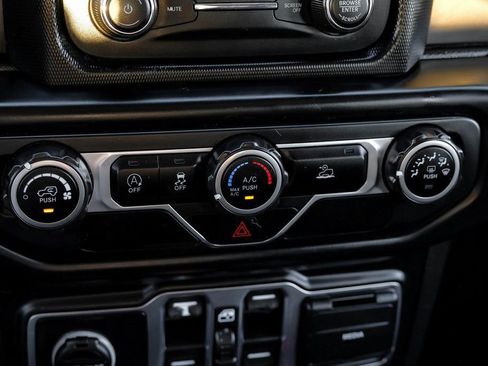 Used 2020 Jeep Gladiator Sport w/ Quick Order Package 24S image 28