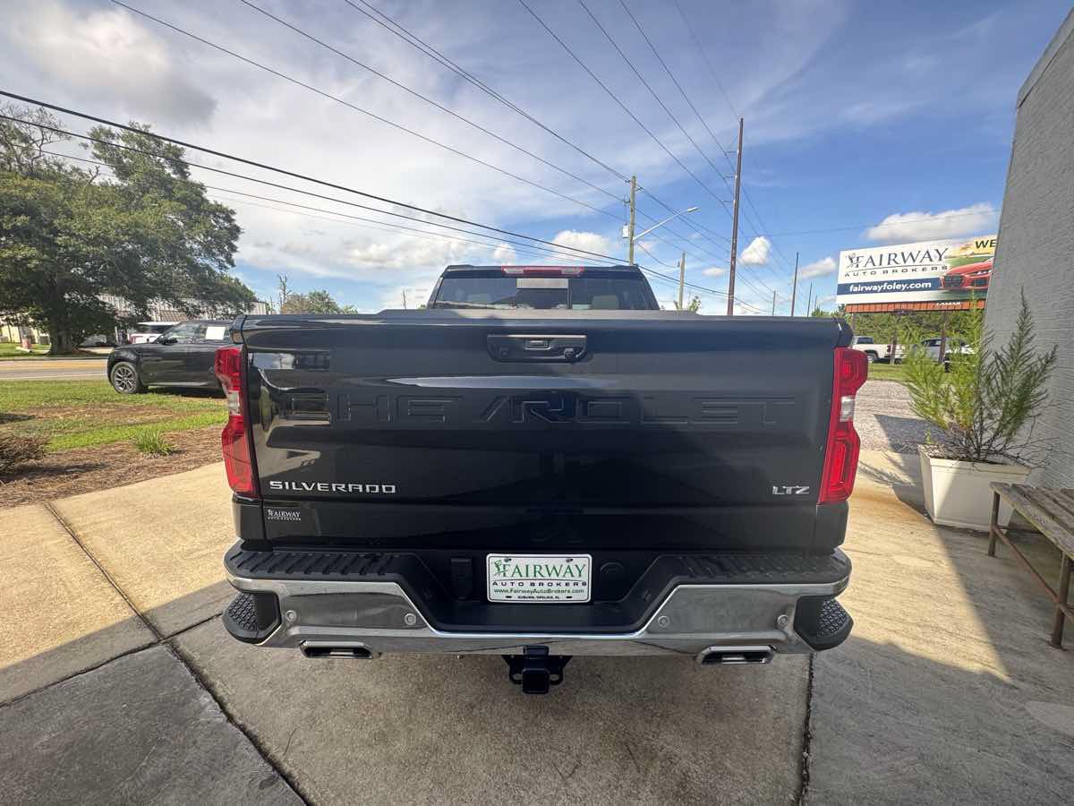 Used 2026 Chevrolet Silverado 1500 LTZ AWD/4WD image 6