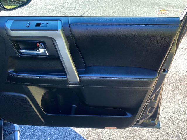 Used 2014 Toyota 4Runner SR5 Premium AWD/4WD image 36