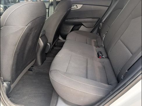 Used 2019 Kia Forte LXS FWD image 10