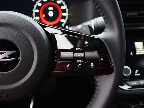 Used 2024 Nissan Z Sport image 22