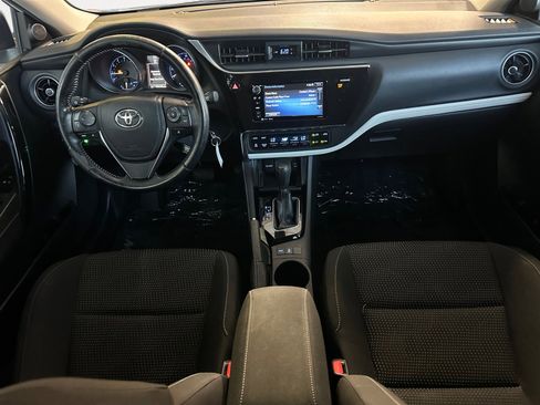 Used 2018 Toyota Corolla iM FWD image 3