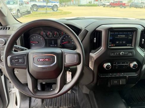 Used 2019 GMC Sierra 1500 4x4 Crew Cab w/ Convenience Package image 13