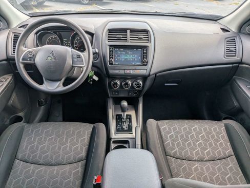 Used 2025 Mitsubishi Outlander Sport AWD image 14