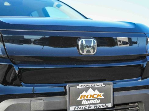 Certified 2024 Honda Prologue EX image 5