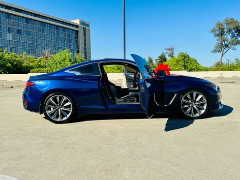 Used 2019 INFINITI Q60 3.0t Luxe w/ Cargo Package RWD image 38