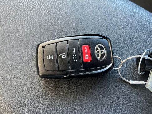 Used 2025 Toyota Camry LE image 22