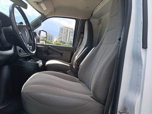 Used 2019 Chevrolet Express 3500 w/ Power Convenience Package image 14