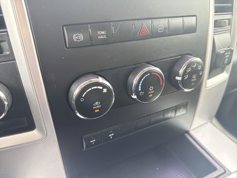 Used 2012 RAM 3500 SLT AWD/4WD image 20