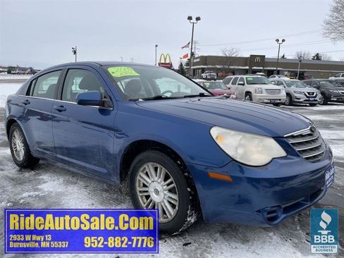 Used 2009 Chrysler Sebring Touring w/ Electronics Convenience Group image 3