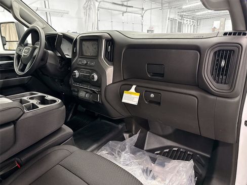 New 2026 GMC Sierra 3500 Pro image 16