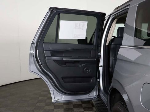 Used 2024 Ford Expedition XLT image 23