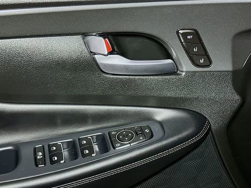 Used 2023 Hyundai Santa Fe Limited image 15