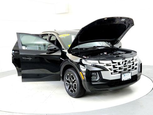 Used 2022 Hyundai Santa Cruz SEL Premium image 9