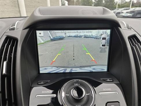 Used 2019 Ford Escape Titanium image 12