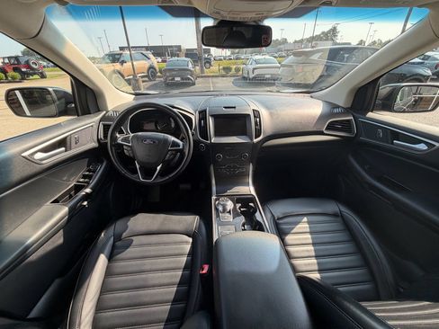 Used 2019 Ford Edge SEL w/ Equipment Group 201A AWD/4WD image 18