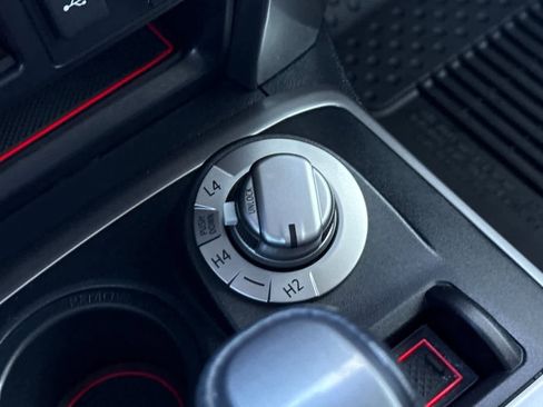 Used 2021 Toyota 4Runner SR5 image 33