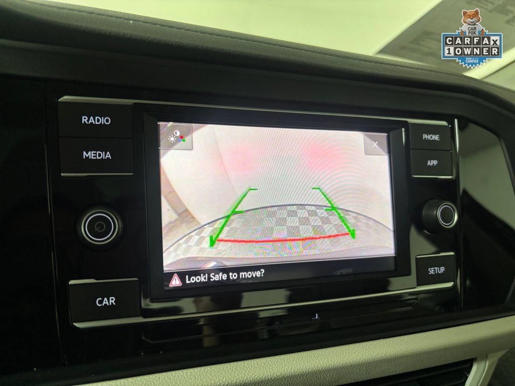 Used 2019 Volkswagen Jetta SE w/ Cold Weather Package FWD image 24