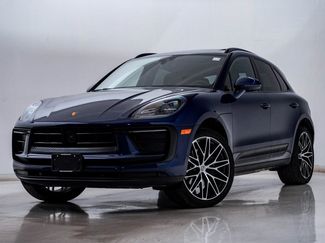 Used 2023 Porsche Macan video 1