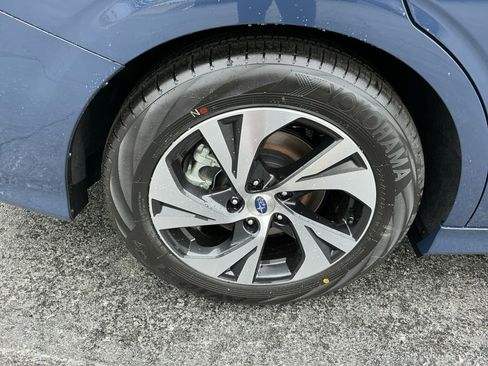 Used 2025 Subaru Legacy Premium w/ Popular Package #1A image 25