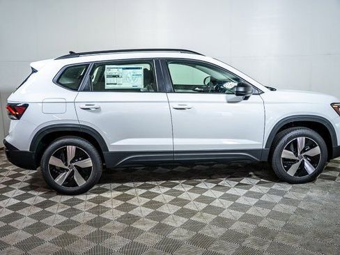 Used 2025 Volkswagen Taos S AWD/4WD image 35
