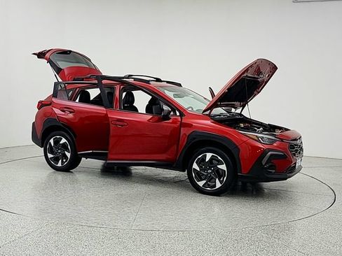 Used 2024 Subaru Crosstrek 2.5i Limited w/ Crosstrek Mirror Package AWD/4WD image 10