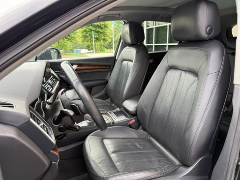 Used 2018 Audi Q5 2.0T Premium Plus w/ Premium Plus Package AWD/4WD image 37