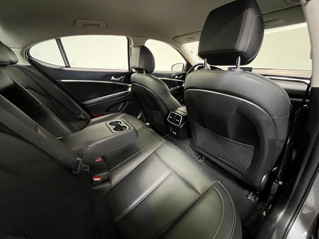 Used 2025 Genesis G70 2.5T RWD image 12